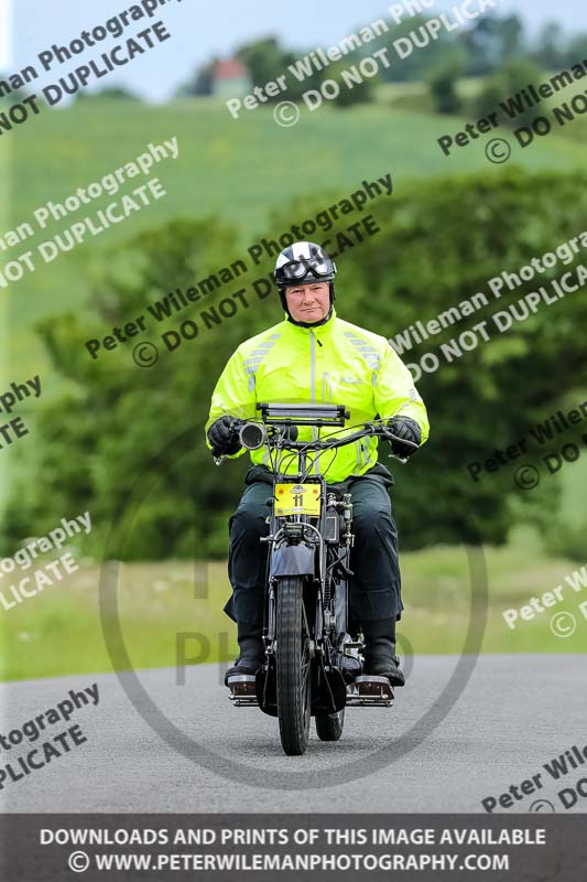 Vintage motorcycle club;eventdigitalimages;no limits trackdays;peter wileman photography;vintage motocycles;vmcc banbury run photographs